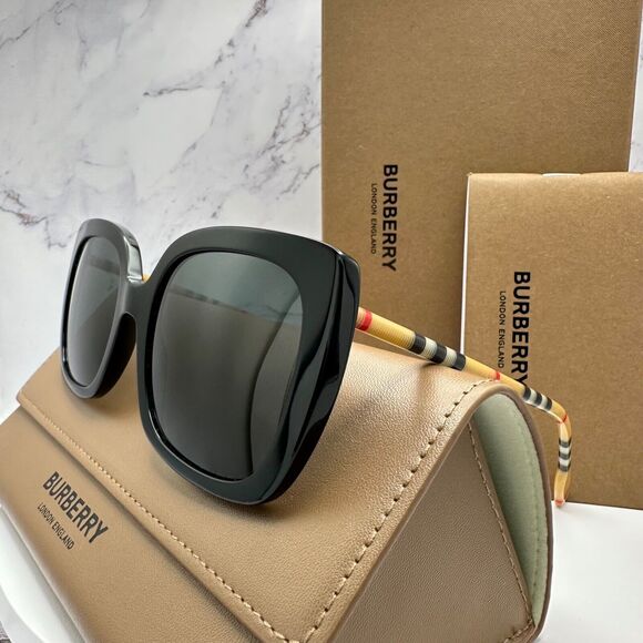 Burberry Sunglasses Black Square Cat Eye Checkered Arm Italy Authentic 54-20-140 - Picture 5 of 16